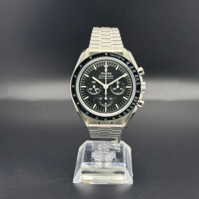 Speedmaster Moonwatch - 156