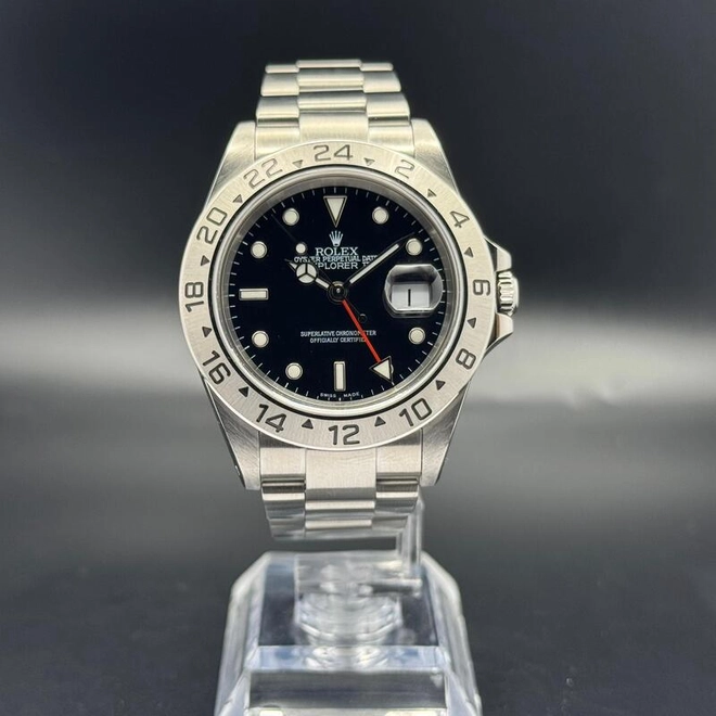 Explorer II -0474