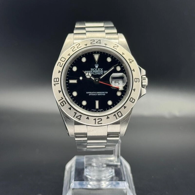 Explorer II -0475