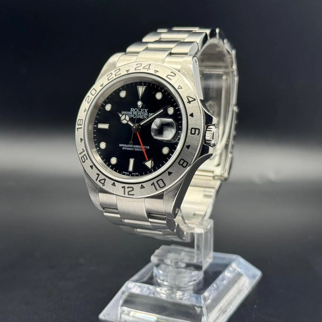 Explorer II -0474
