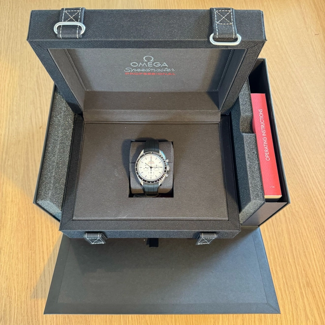 Speedmaster Moonwatch -0506