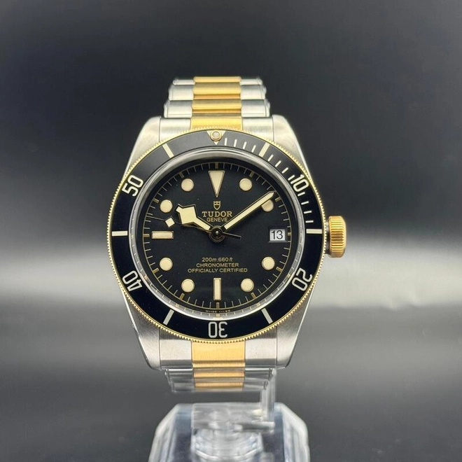Black Bay S&amp;G -0456