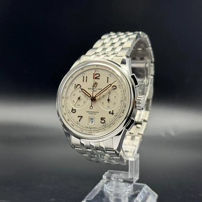 Premier B01 Chronograph 42 -0591