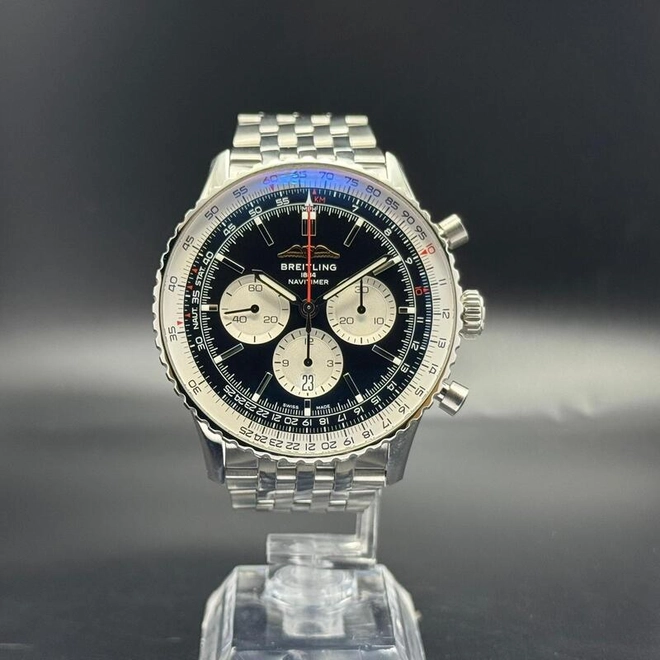 Navitimer B01 Chronograph 46 -0593 Navitimer B01 Chronograph 46 -0593