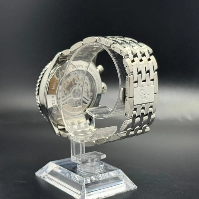 Navitimer B01 Chronograph 46 -0593 Navitimer B01 Chronograph 46 -0593