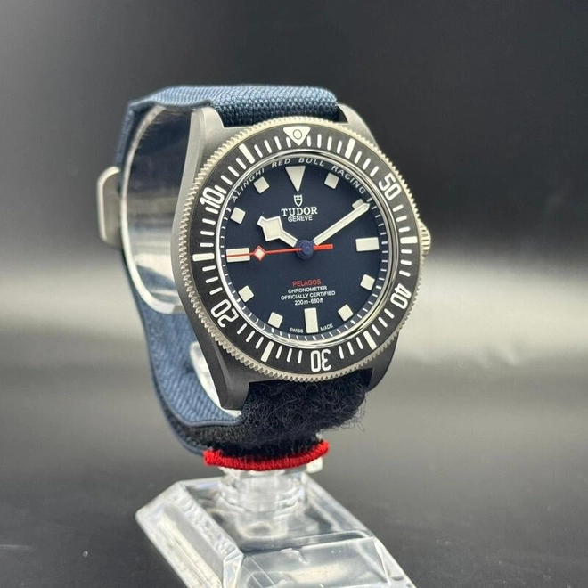 Pelagos FXD Alinghi Red Bull -0597