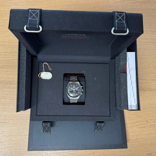 Speedmaster Professional Moonwatch -0601