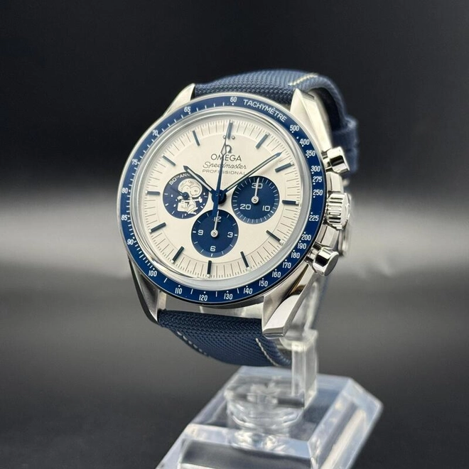 Speedmaster Moonwatch -0698