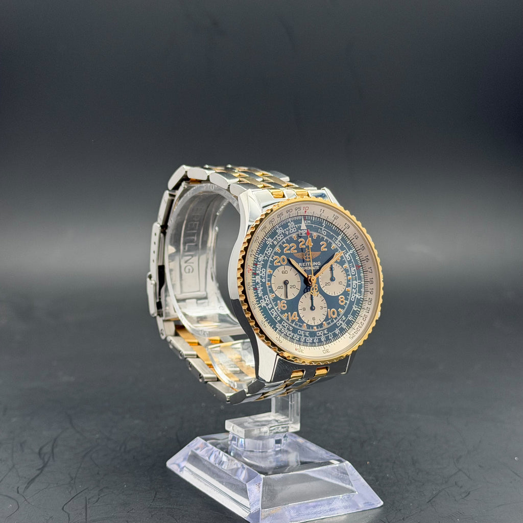 Breitling Navitimer Cosmonaute | D12022