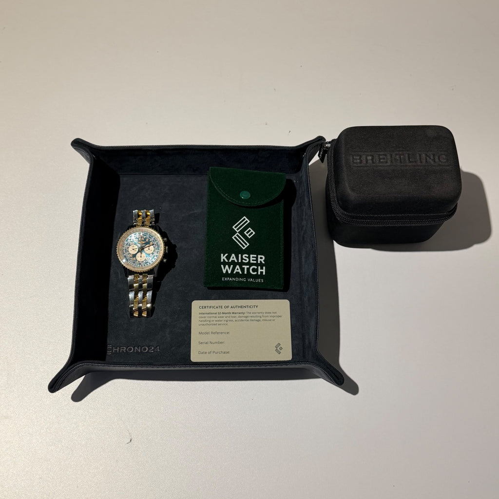 Breitling Navitimer Cosmonaute | D12022