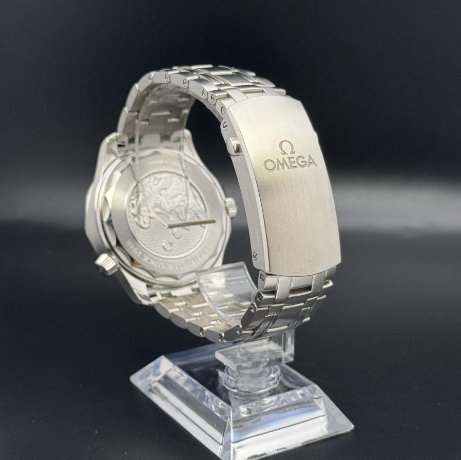 Omega Seamaster Diver 300m