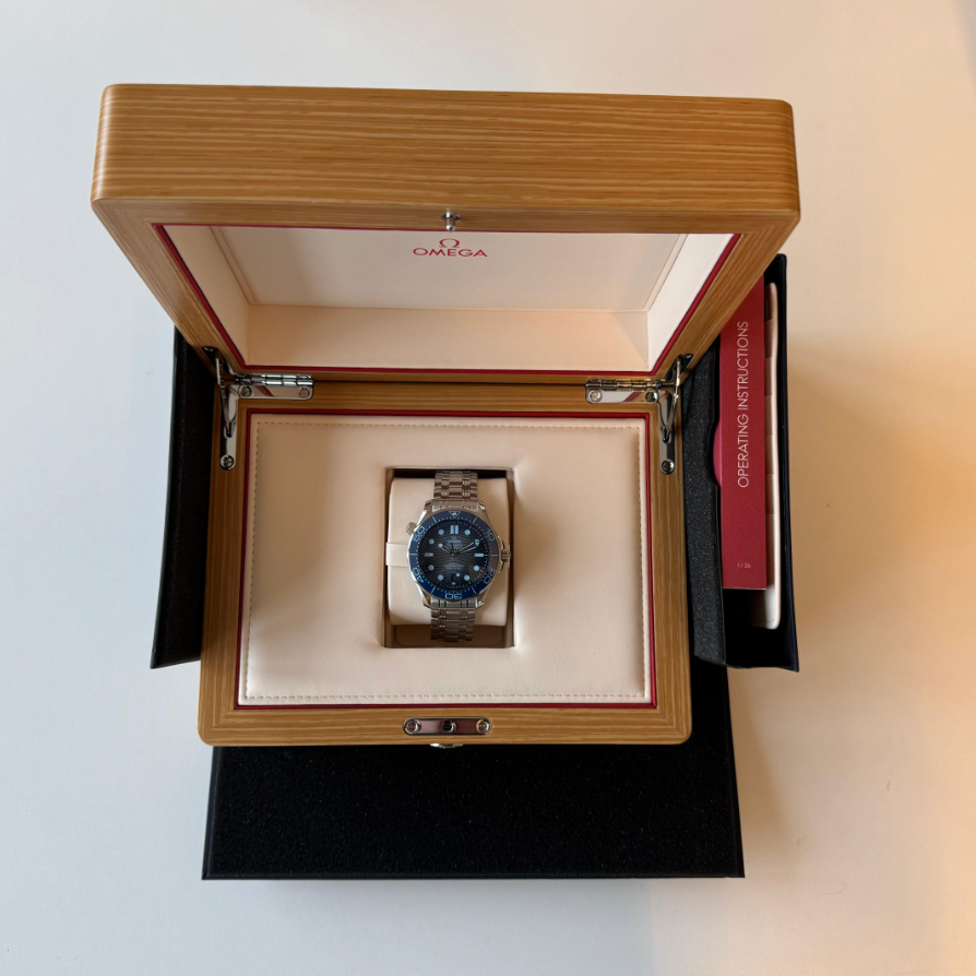 Omega Seamaster Diver 300m