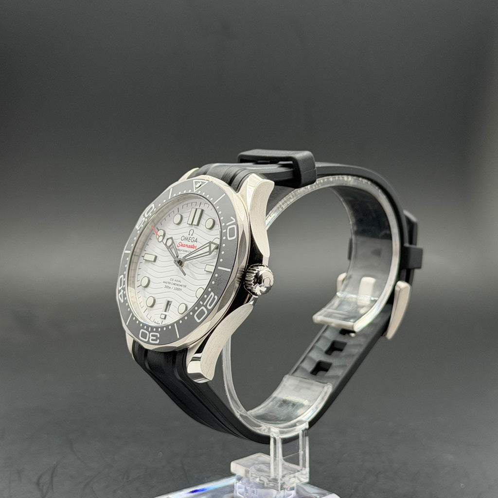 Omega Seamaster Diver 300M | 210.32.42.20.04.001 | 2024