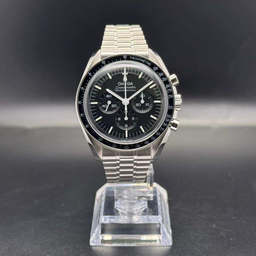 Omega Speedmaster Moonwatch