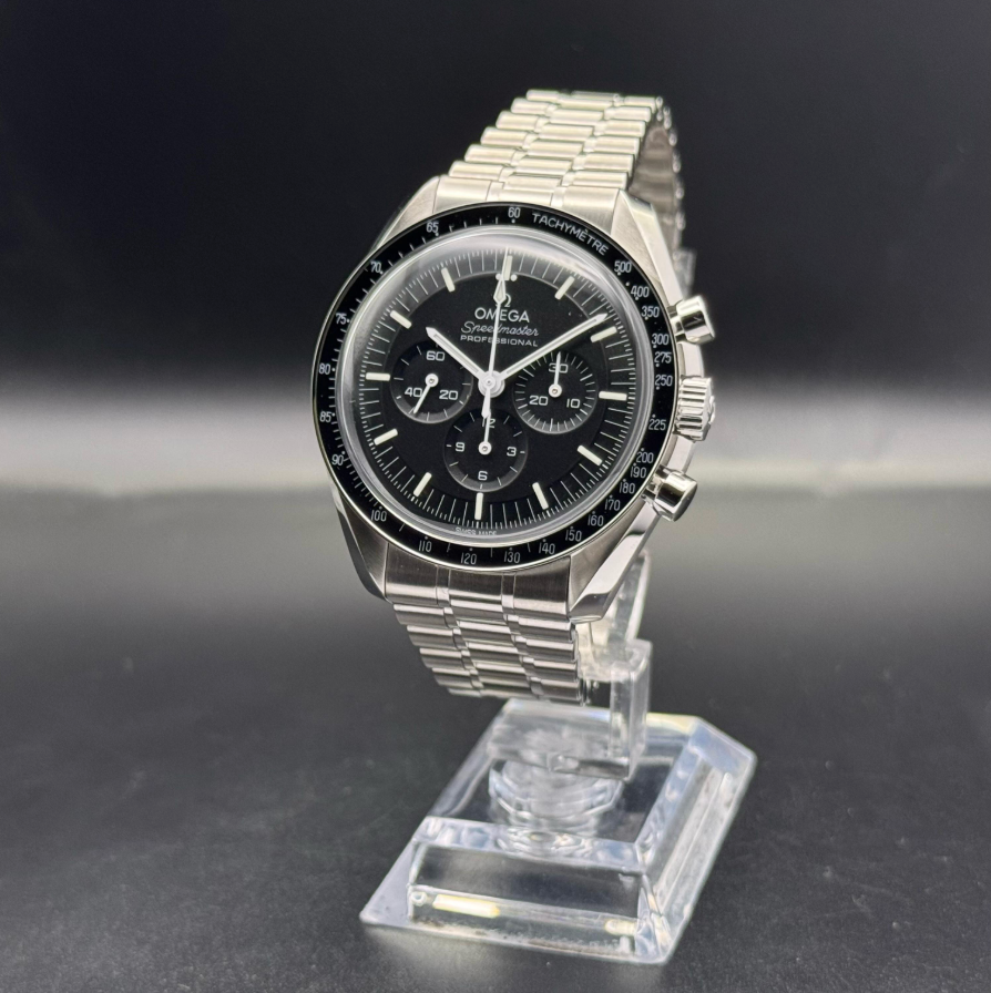 Omega Speedmaster Moonwatch
