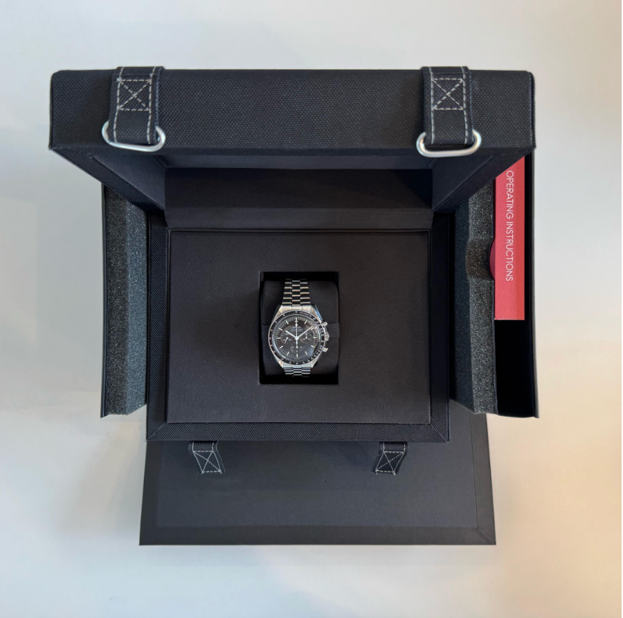 Omega Speedmaster Moonwatch