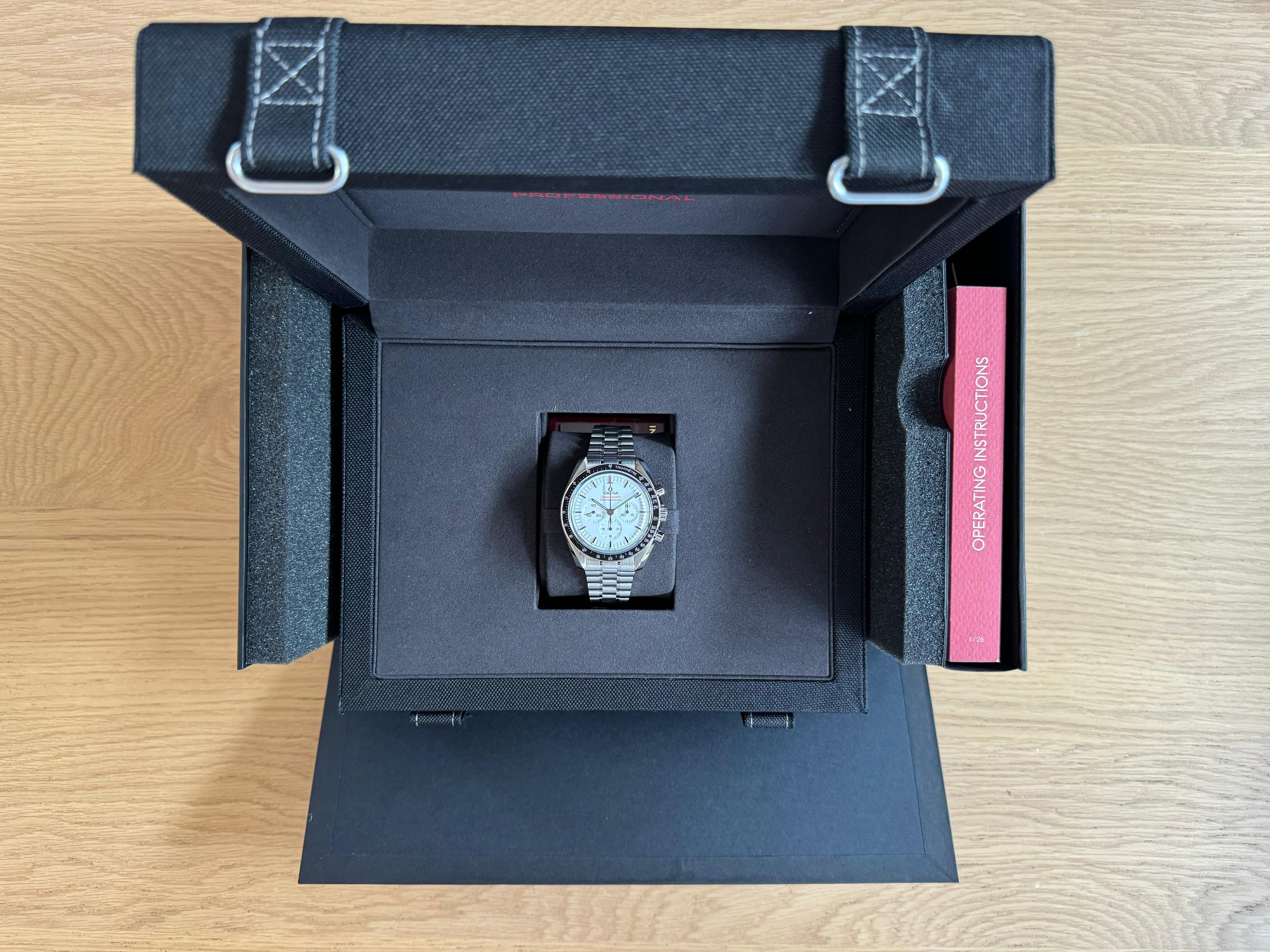 Omega Speedmaster Moonwatch