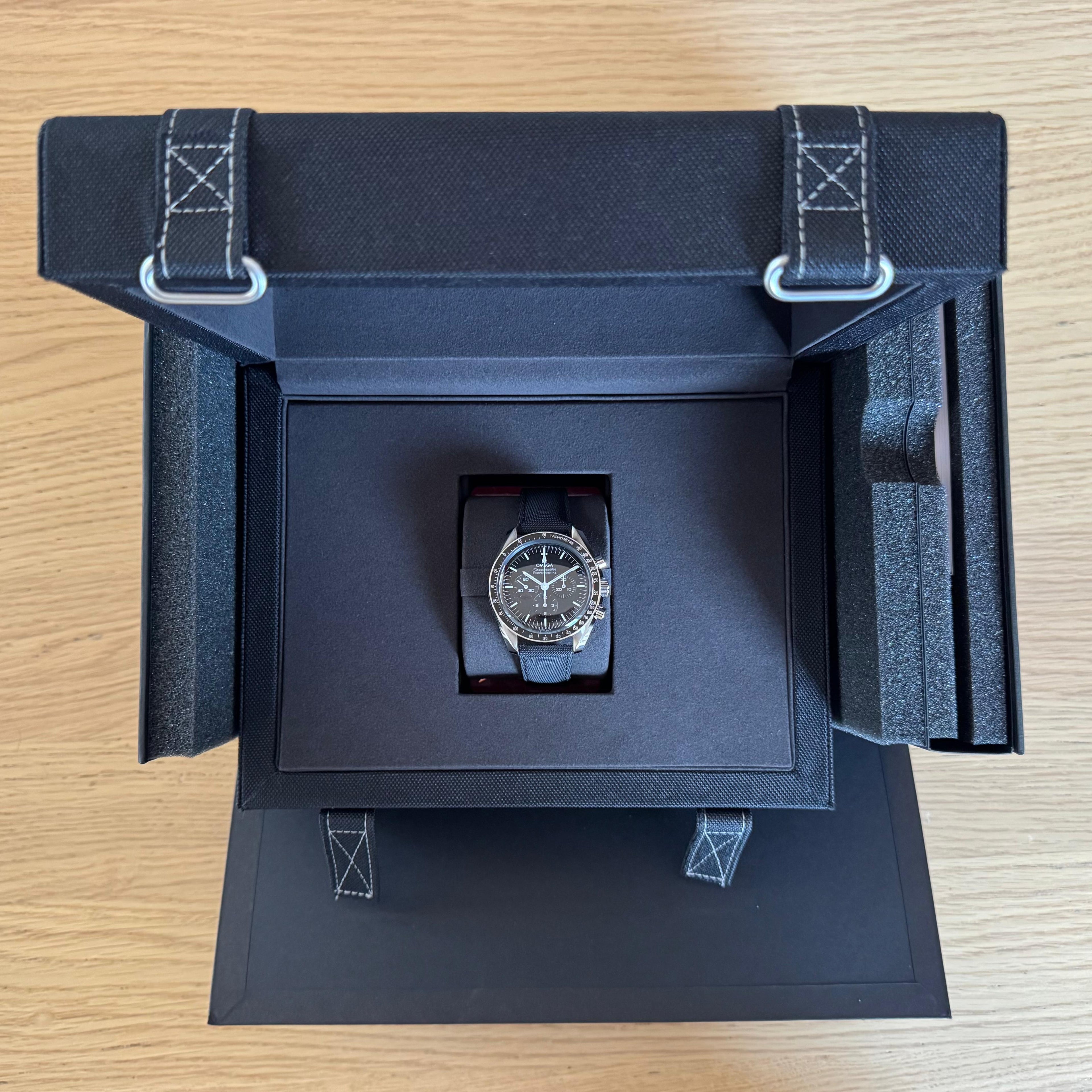 Omega Speedmaster Moonwatch | 2026