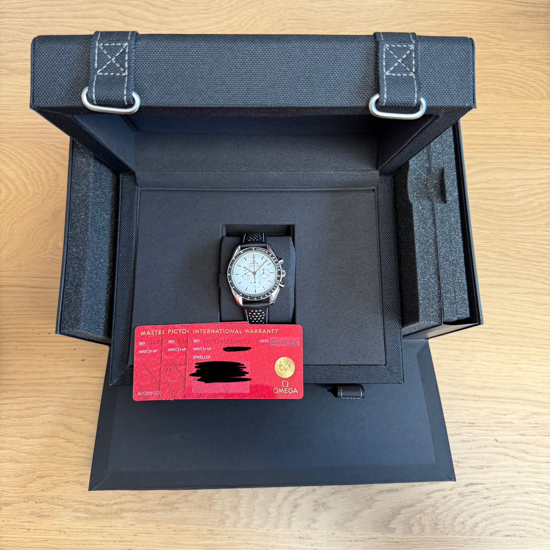 Omega Speedmaster Moonwatch | 2026