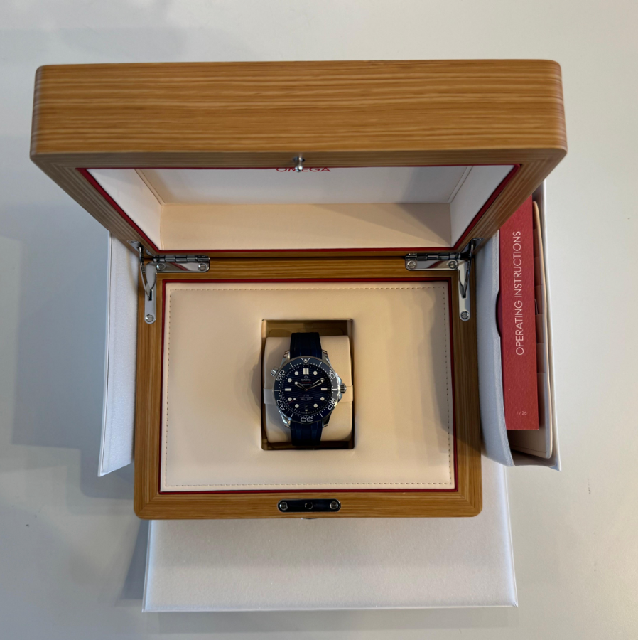 Omega Seamaster Diver 300m