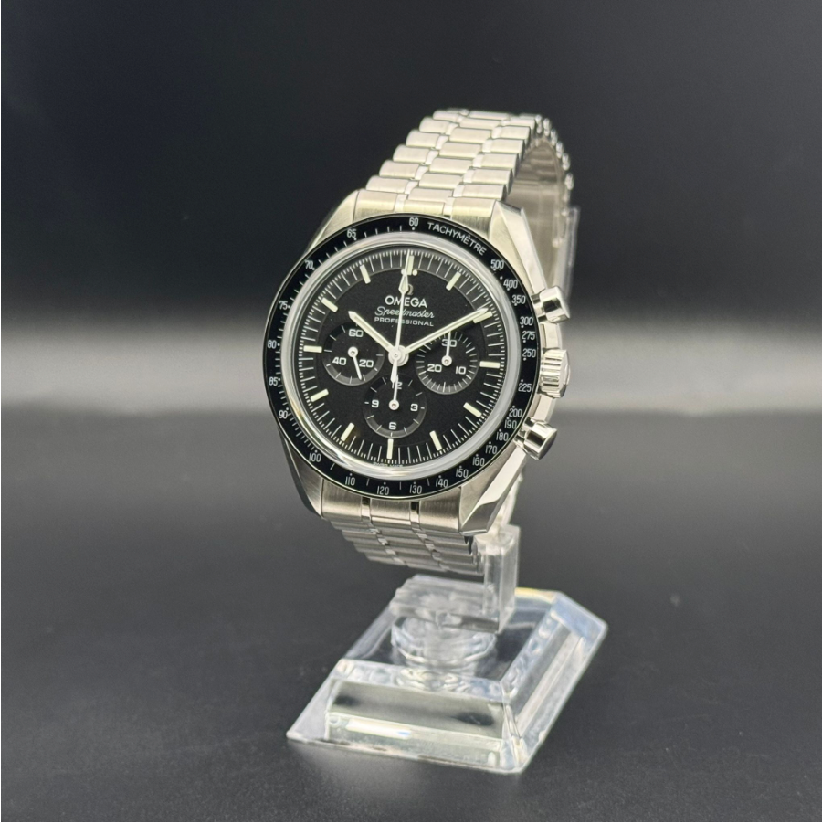 Omega Speedmaster Moonwatch