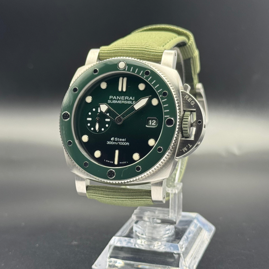 Panerai Submersible Quarantaquattro Verde