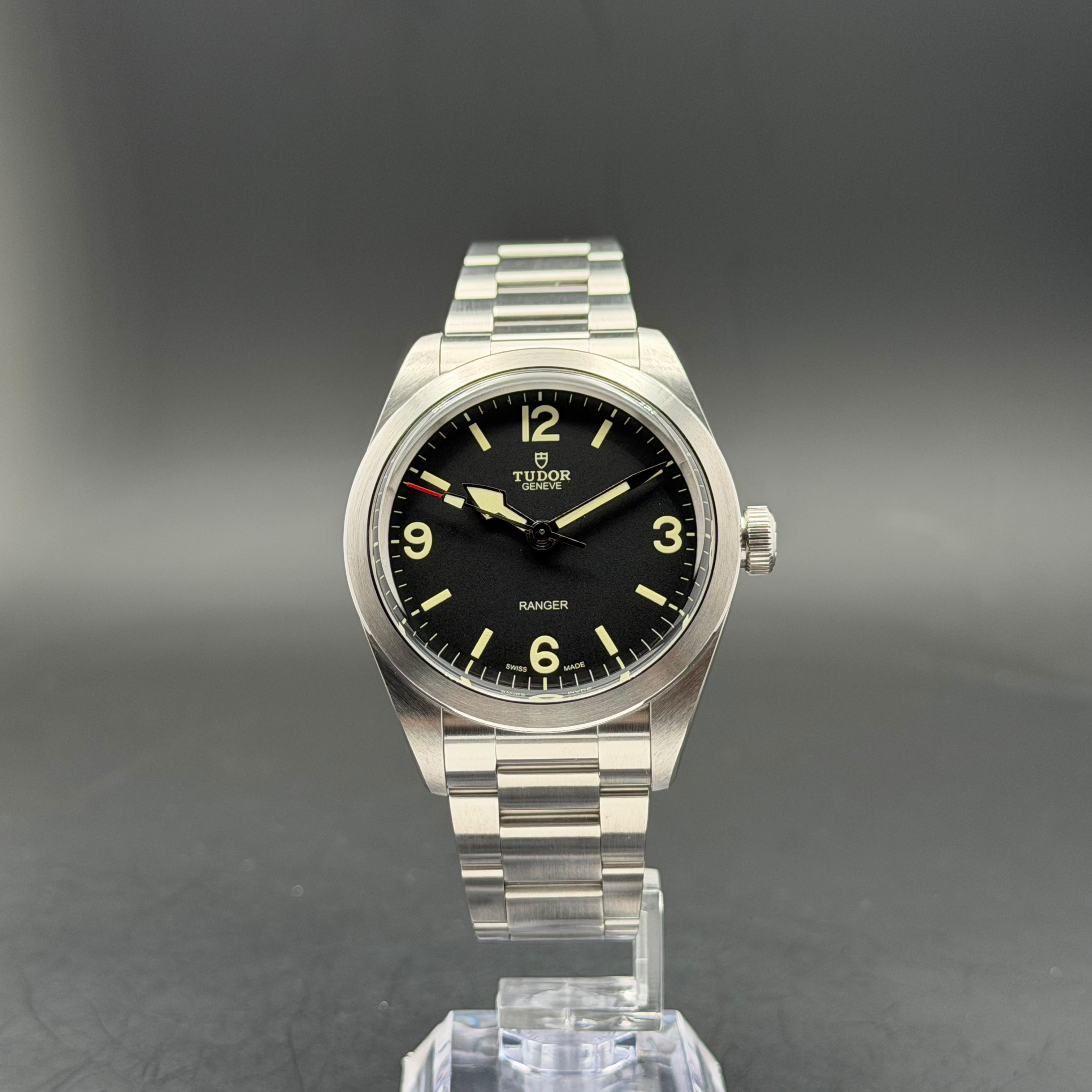 Tudor Ranger | M79950-0001 | 2024